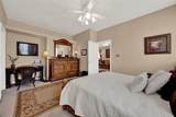 1560 The Oaks Boulevard - Photo 16