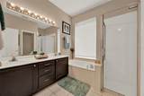 1560 The Oaks Boulevard - Photo 17