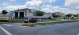 1556 Aspen Avenue - Photo 3
