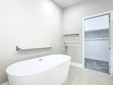 2000 Greenbriar Terrace - Photo 37