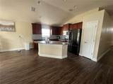 1015 Sabine Place - Photo 8