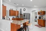 300 Kings Way - Photo 5
