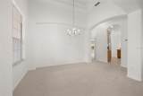 2172 The Oaks Boulevard - Photo 13