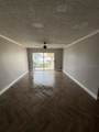 911 Oak Ridge - Photo 10