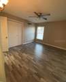 911 Oak Ridge - Photo 4