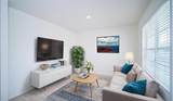 326 Meadowbrook Boulevard - Photo 7