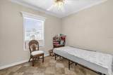 1039 Center Crest Boulevard - Photo 15