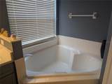 547 Kensington Drive - Photo 54