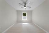 2082 Camelot Boulevard - Photo 37