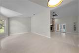 2082 Camelot Boulevard - Photo 7