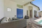 2562 Heritage Green Avenue - Photo 9