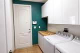 7060 Ventnor Drive - Photo 13