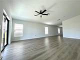 5712 Deep River Avenue - Photo 15