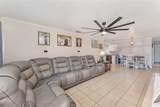 466 Daisy Way - Photo 5