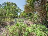 10995 Roseland Road - Photo 32