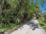 10995 Roseland Road - Photo 5