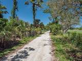 10995 Roseland Road - Photo 6