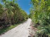 10995 Roseland Road - Photo 8
