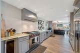 747 Brightwaters Boulevard - Photo 14