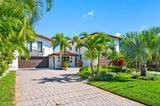 747 Brightwaters Boulevard - Photo 2