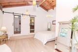 1296 Weybridge Lane - Photo 40