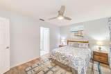 2546 Oakleaf Lane - Photo 16