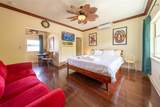 648 Poinsettia Avenue - Photo 10