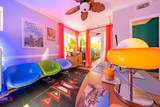 648 Poinsettia Avenue - Photo 2