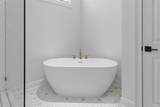 803 Woodlawn Avenue - Photo 23