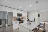 100 4TH Avenue - Photo 3