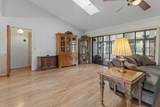 8921 Thoroughbred Point - Photo 52
