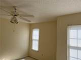 1512 Chateaux De Ville Court - Photo 30