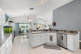 547 Windsor Place - Photo 12