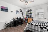 547 Windsor Place - Photo 25
