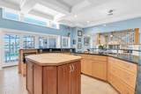 860 Harbor Island - Photo 14