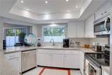 8060 Canterbury Circle - Photo 16
