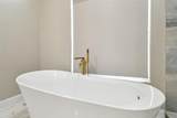 1460 Kensington Woods Drive - Photo 37