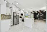 325 Gladstone Boulevard - Photo 6