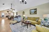 13814 Lavender Avenue - Photo 3