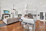 2454 Shadecrest Road - Photo 5