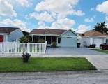 1918 Crown Park Dr - Photo 2