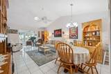 1136 Thayer Street - Photo 12