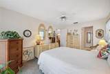 1136 Thayer Street - Photo 16