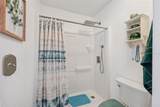 1136 Thayer Street - Photo 20