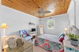 209 Emerald Lane - Photo 18