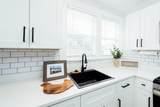 809 10TH Avenue - Photo 9