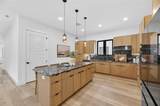 2335 Oak Terrace - Photo 20