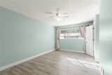 2261 Beverly Lane - Photo 19