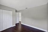 2737 Dorchester Drive - Photo 20