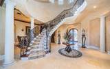 9209 Silverthorn Road - Photo 8